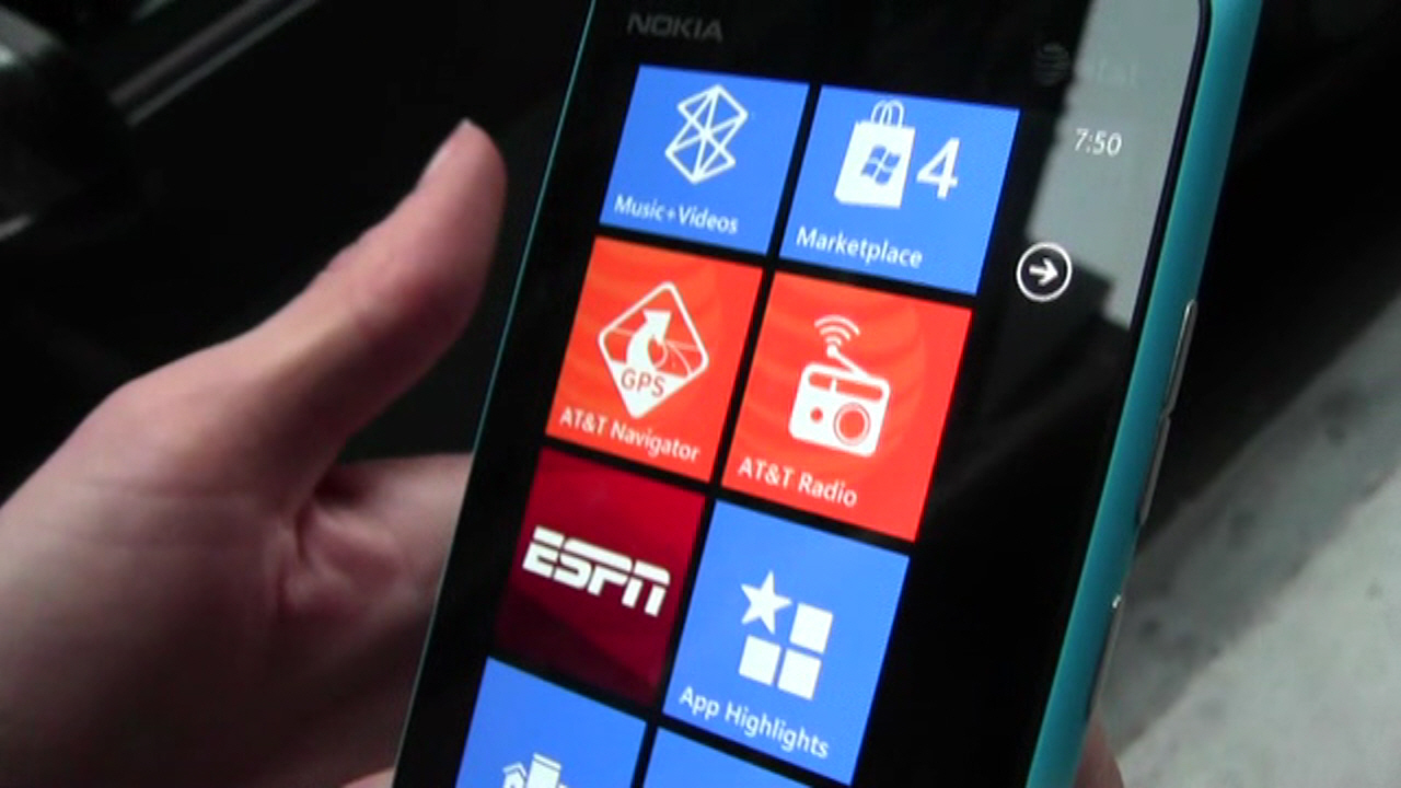The Nokia Lumia 900 - Windows Phone Demo