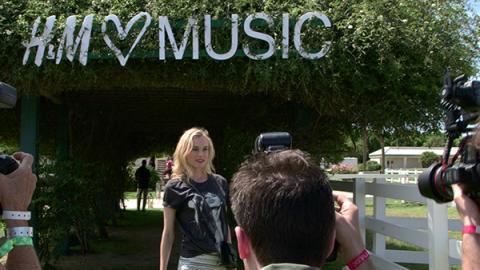 EXCLUSIVE COACHELLA POOL PARTY - H&M LOVES MUSIC